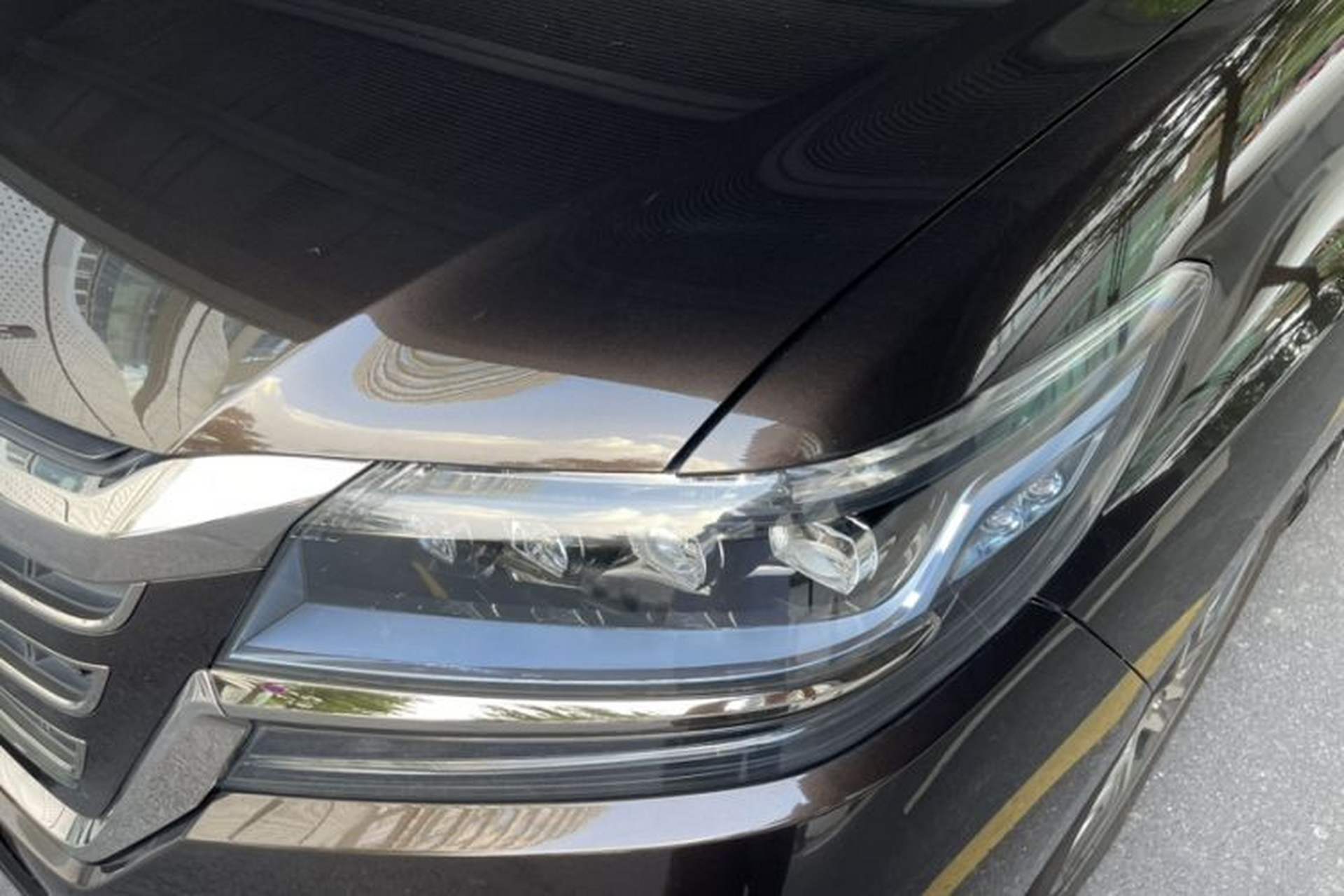 Used Honda Elysion 2019 2.0L Hybrid Supreme Edition Left Front Headlight