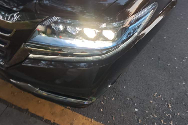 Used Honda Elysion 2019 2.0L Hybrid Luxury Edition Left Front Headlight