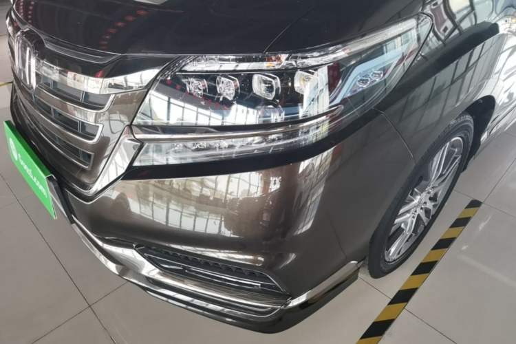 Used Honda Elysion 2019 2.0L Hybrid Luxury Edition Left Front Headlight