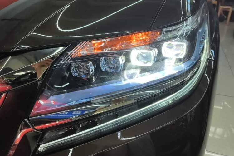 Used Honda Elysion 2019 2.0L Hybrid Supreme Edition Left Front Headlight