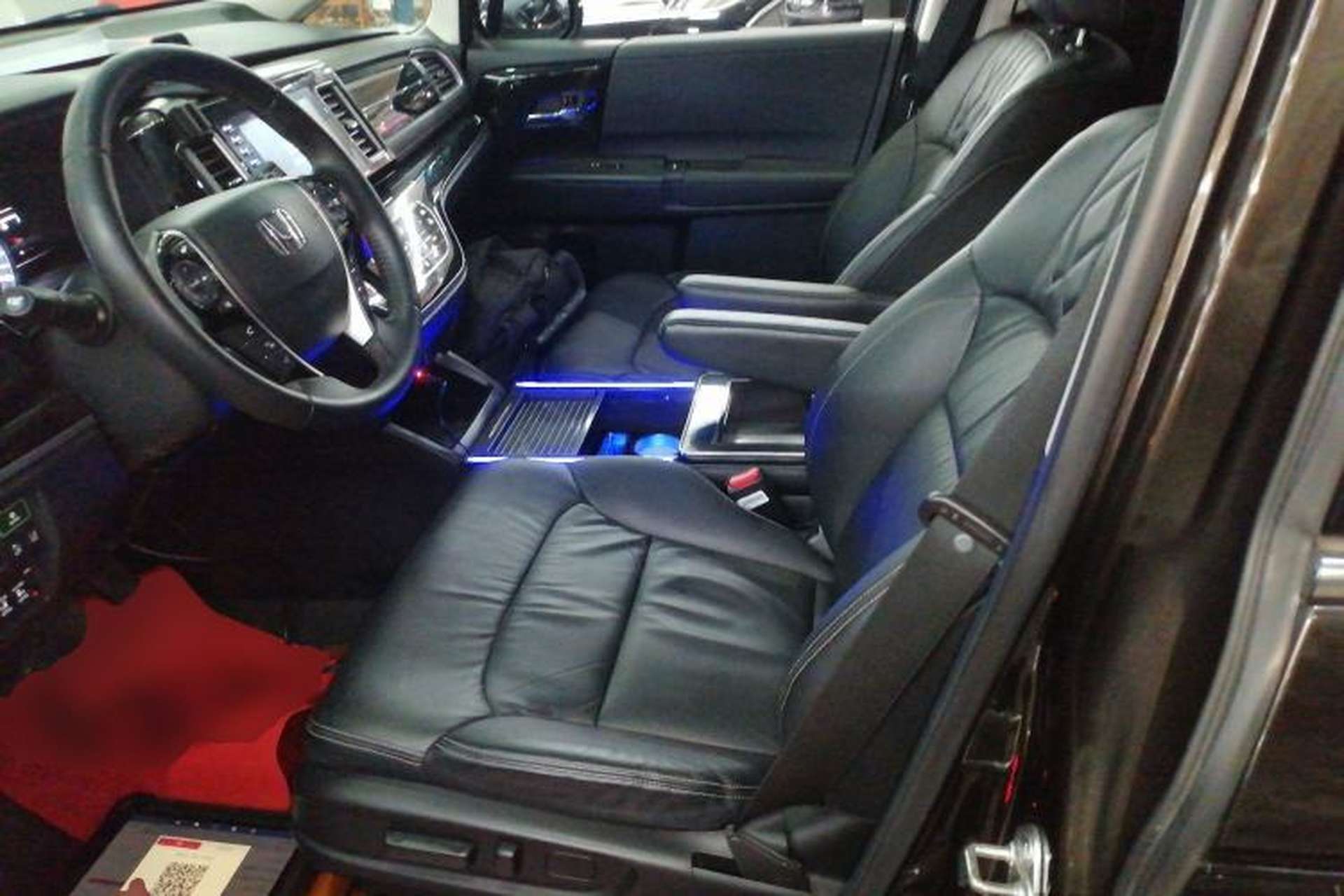 Used Honda Elysion 2019 2.0L Hybrid Luxury Edition Left Front Seat