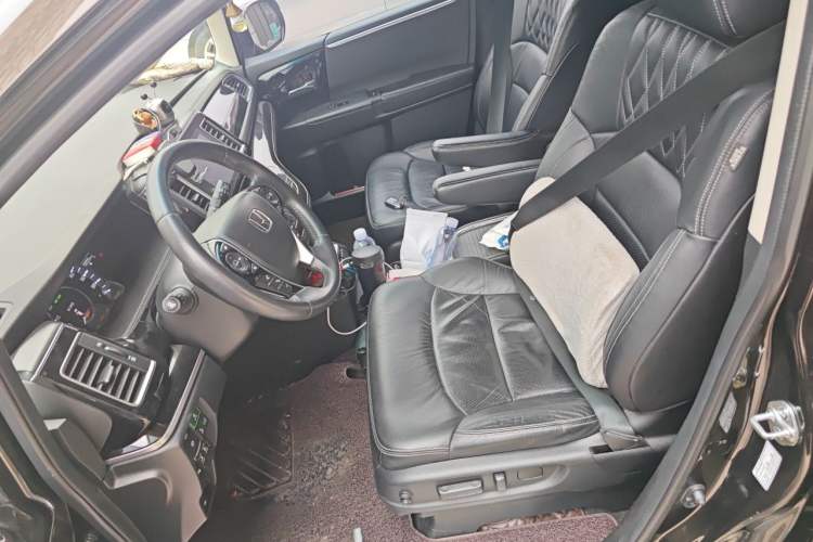 Used Honda Elysion 2019 2.0L Hybrid Luxury Edition Left Front Seat