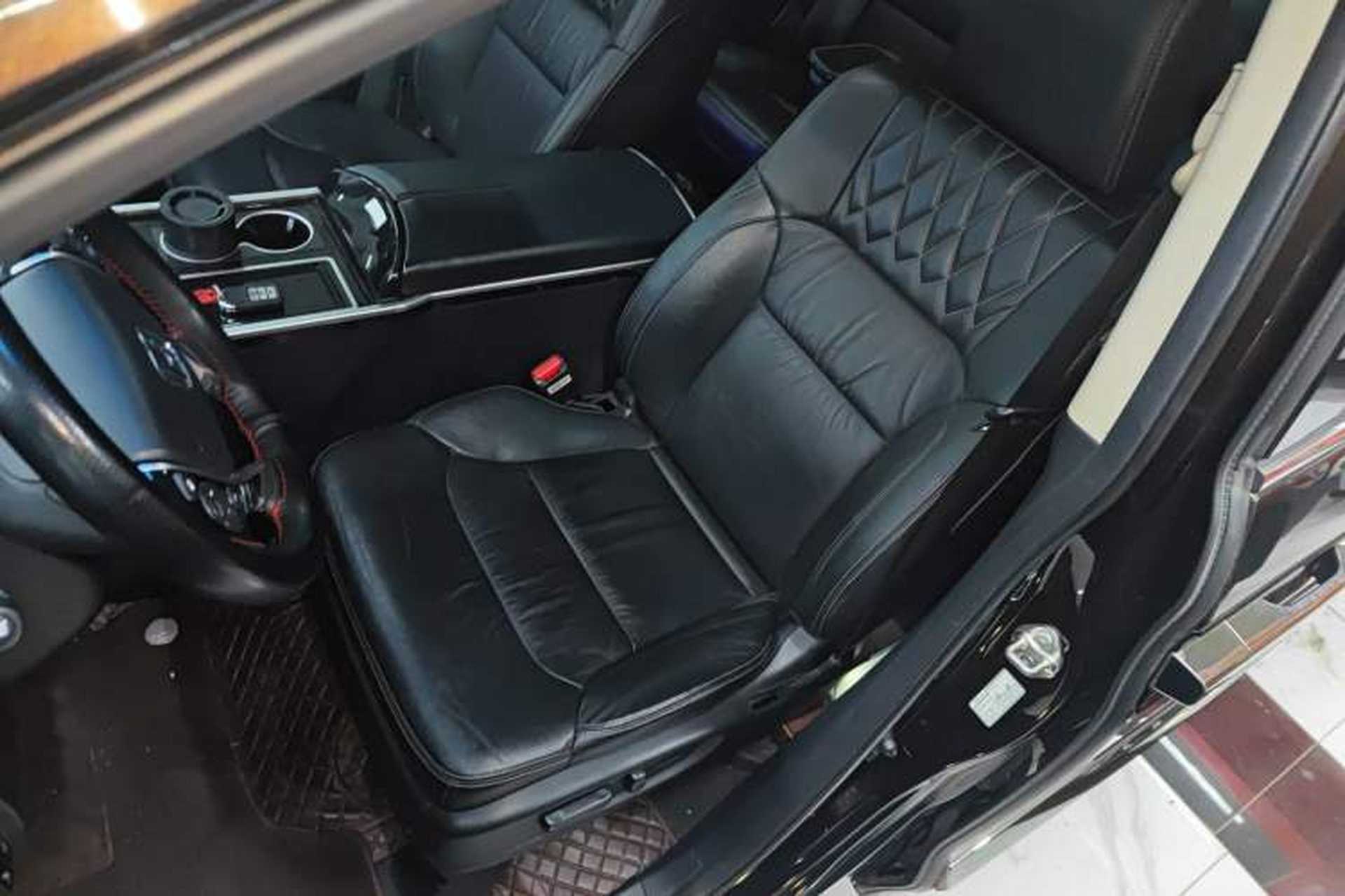 Used Honda Elysion 2019 2.0L Hybrid Luxury Edition Left Front Seat