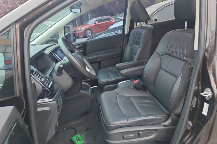Used Honda Elysion 2019 2.0L Hybrid Luxury Edition Left Front Seat