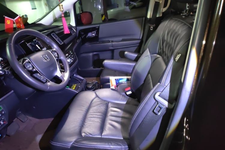 Used Honda Elysion 2019 2.0L Hybrid Luxury Edition Left Front Seat