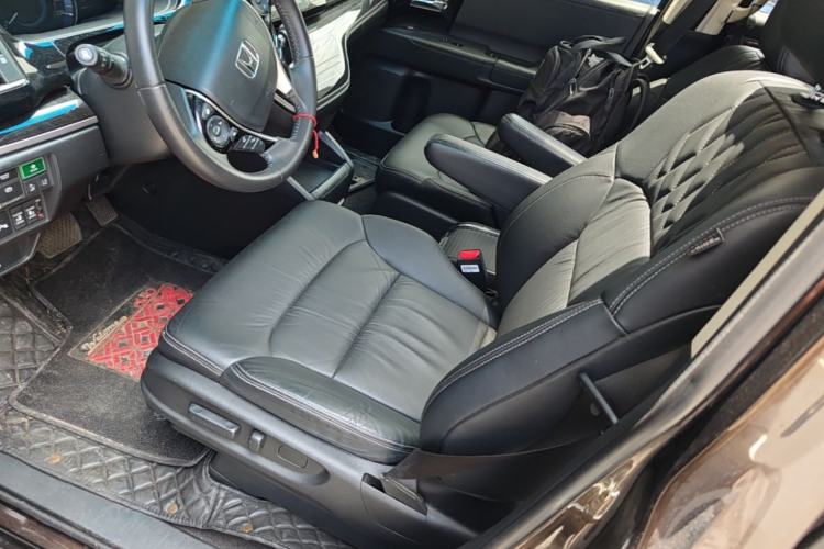 Used Honda Elysion 2019 2.0L Hybrid Luxury Edition Left Front Seat