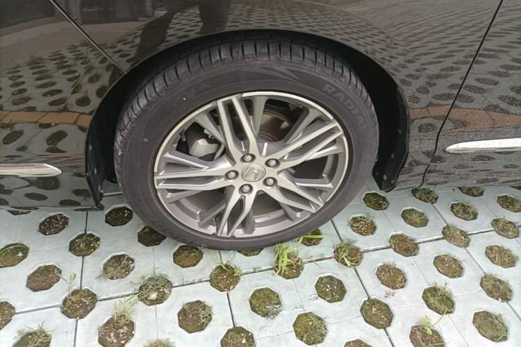 Used Honda Elysion 2019 2.0L Hybrid Luxury Edition Left Front Wheel Hub