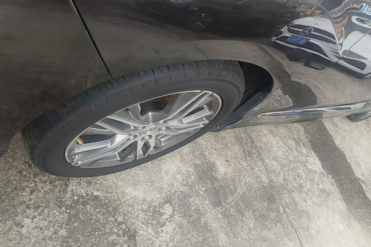 Used Honda Elysion 2019 2.0L Hybrid Luxury Edition Left Front Wheel Hub
