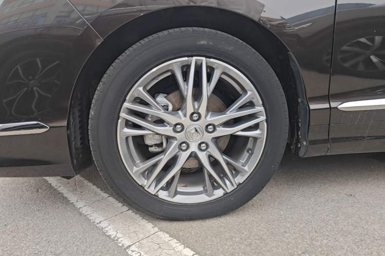 Used Honda Elysion 2019 2.0L Hybrid Luxury Edition Left Front Wheel Hub