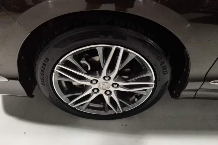 Used Honda Elysion 2019 2.0L Hybrid Luxury Edition Left Front Wheel Hub