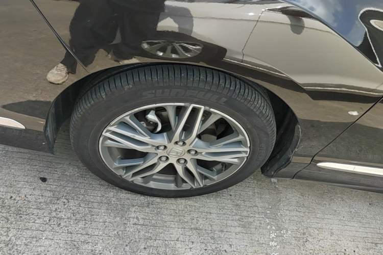 Used Honda Elysion 2019 2.0L Hybrid Luxury Edition Left Front Wheel Hub