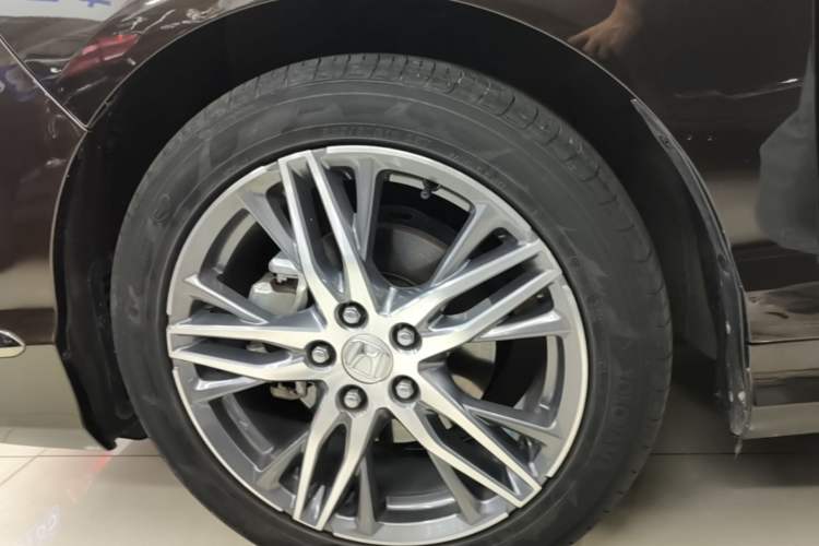 Used Honda Elysion 2019 2.0L Hybrid Supreme Edition Left Front Wheel Hub