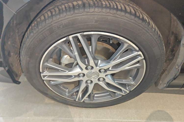 Used Honda Elysion 2019 2.0L Hybrid Comfort Edition Left Front Wheel Hub
