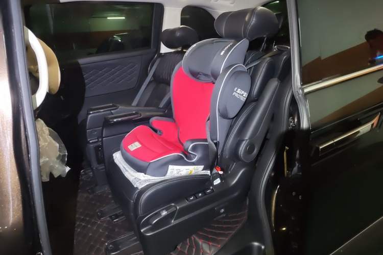 Used Honda Elysion 2019 2.0L Hybrid Luxury Edition Left Rear Seat