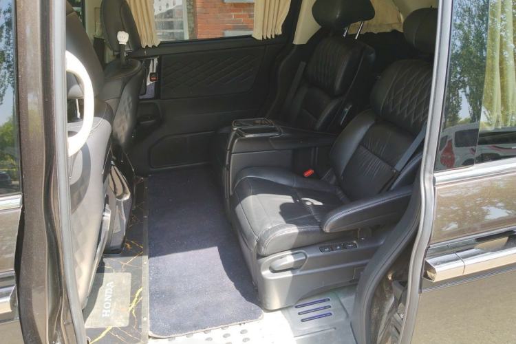 Used Honda Elysion 2019 2.0L Hybrid Supreme Edition Left Rear Seat
