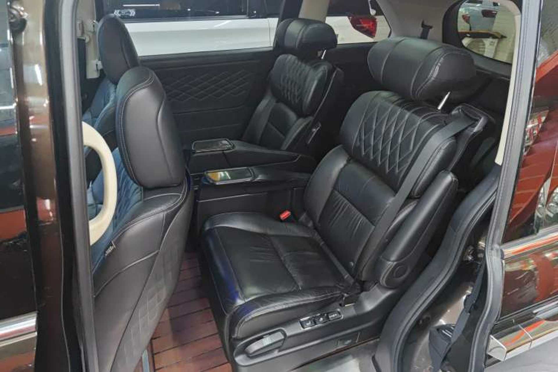 Used Honda Elysion 2019 2.0L Hybrid Luxury Edition Left Rear Seat
