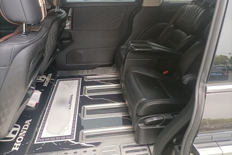 Used Honda Elysion 2019 2.0L Hybrid Luxury Edition Left Rear Seat