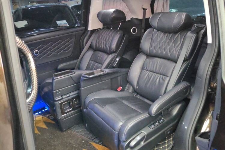 Used Honda Elysion 2019 2.0L Hybrid Luxury Edition Left Rear Seat