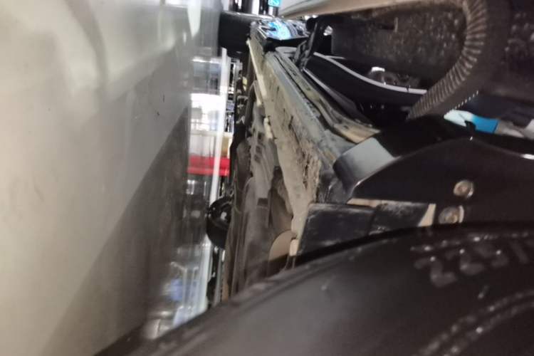 Used Honda Elysion 2019 2.0L Hybrid Luxury Edition Left Side Sill