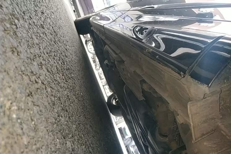 Used Honda Elysion 2019 2.0L Hybrid Supreme Edition Left Side Sill