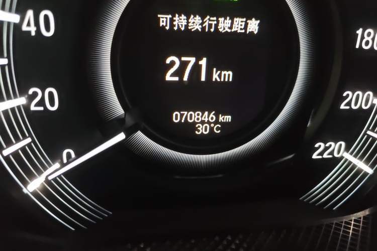 Used Honda Elysion 2019 2.0L Hybrid Luxury Edition Odometer Close Up