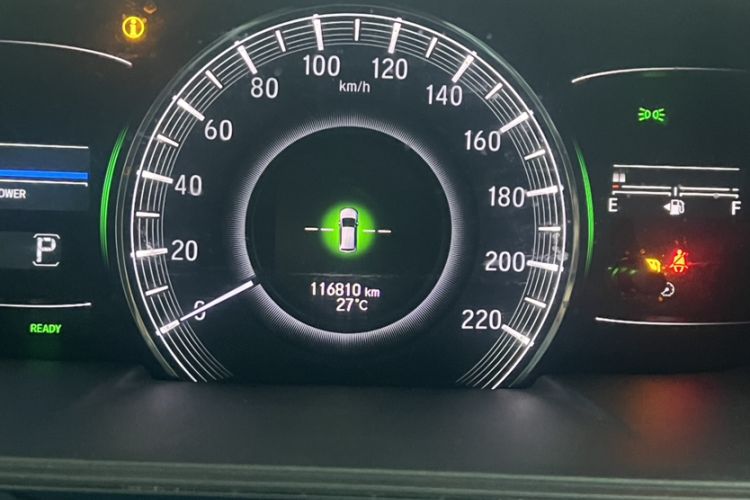 Used Honda Elysion 2019 2.0L Hybrid Luxury Edition Odometer Close Up
