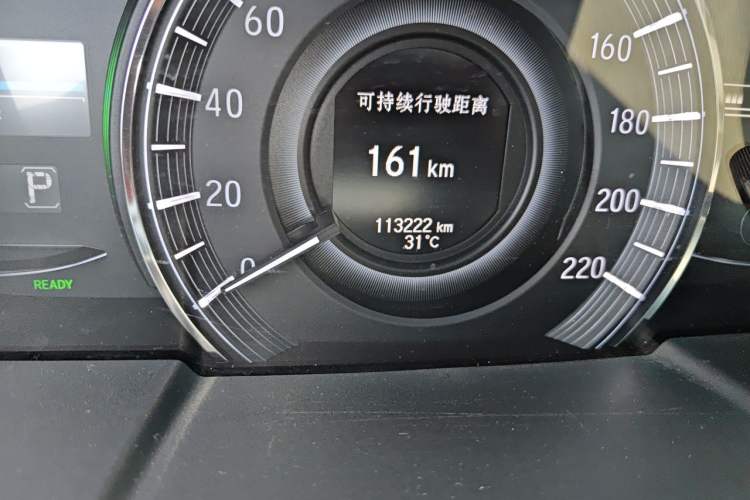 Used Honda Elysion 2019 2.0L Hybrid Supreme Edition Odometer Close Up
