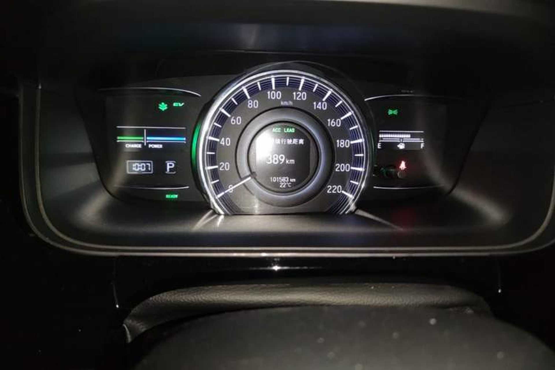 Used Honda Elysion 2019 2.0L Hybrid Luxury Edition Odometer Close Up