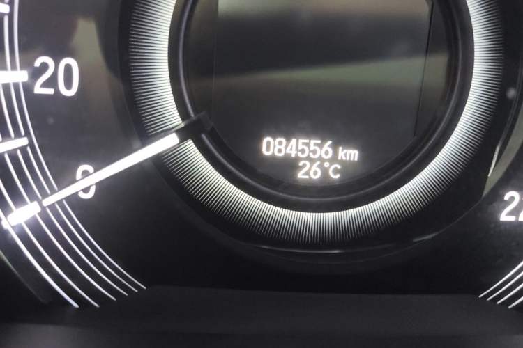 Used Honda Elysion 2019 2.0L Hybrid Luxury Edition Odometer Close Up
