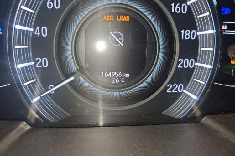 Used Honda Elysion 2019 2.0L Hybrid Luxury Edition Odometer Close Up