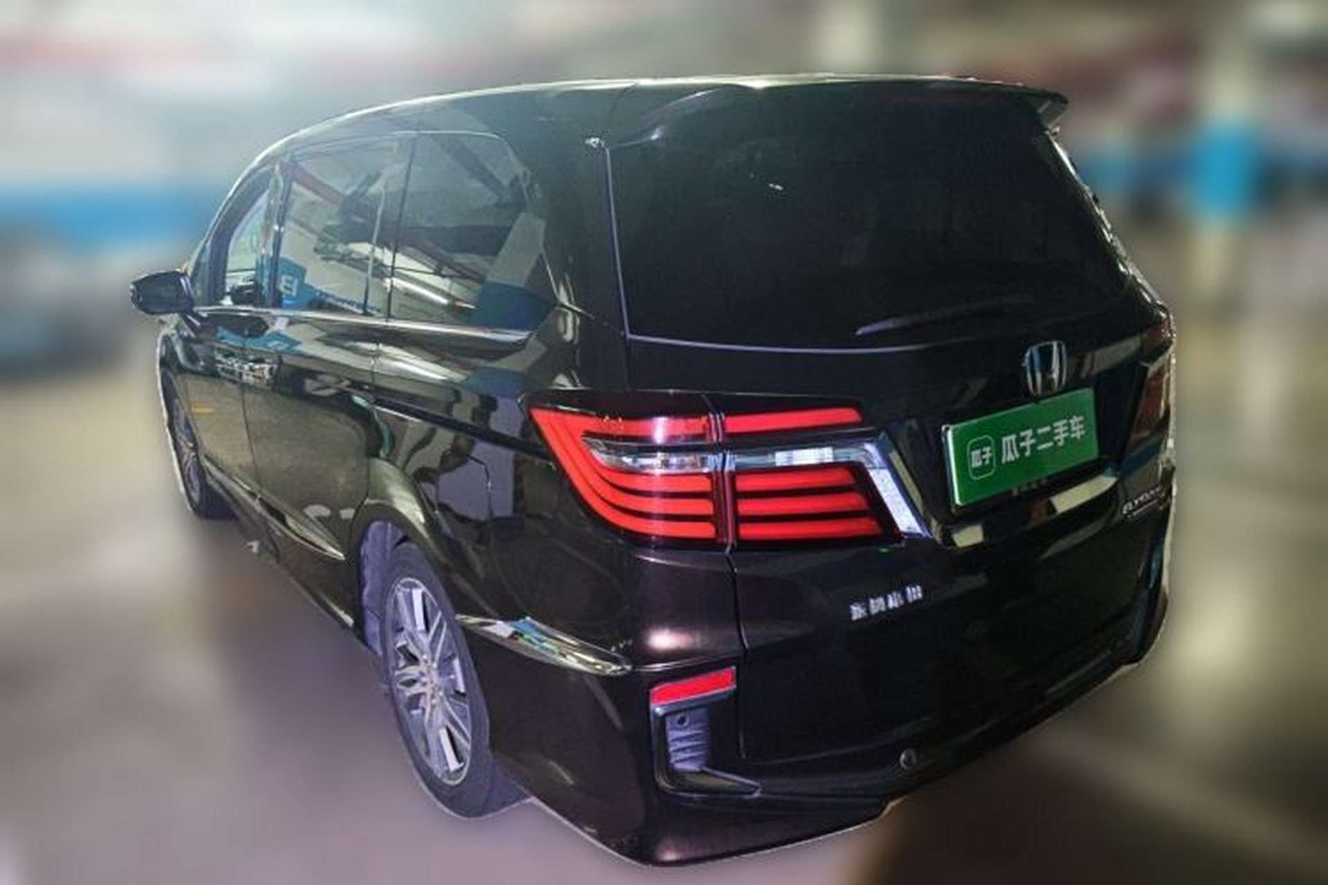 Used Honda Elysion 2019 2.0L Hybrid Supreme Edition Rear Left 45 Deg