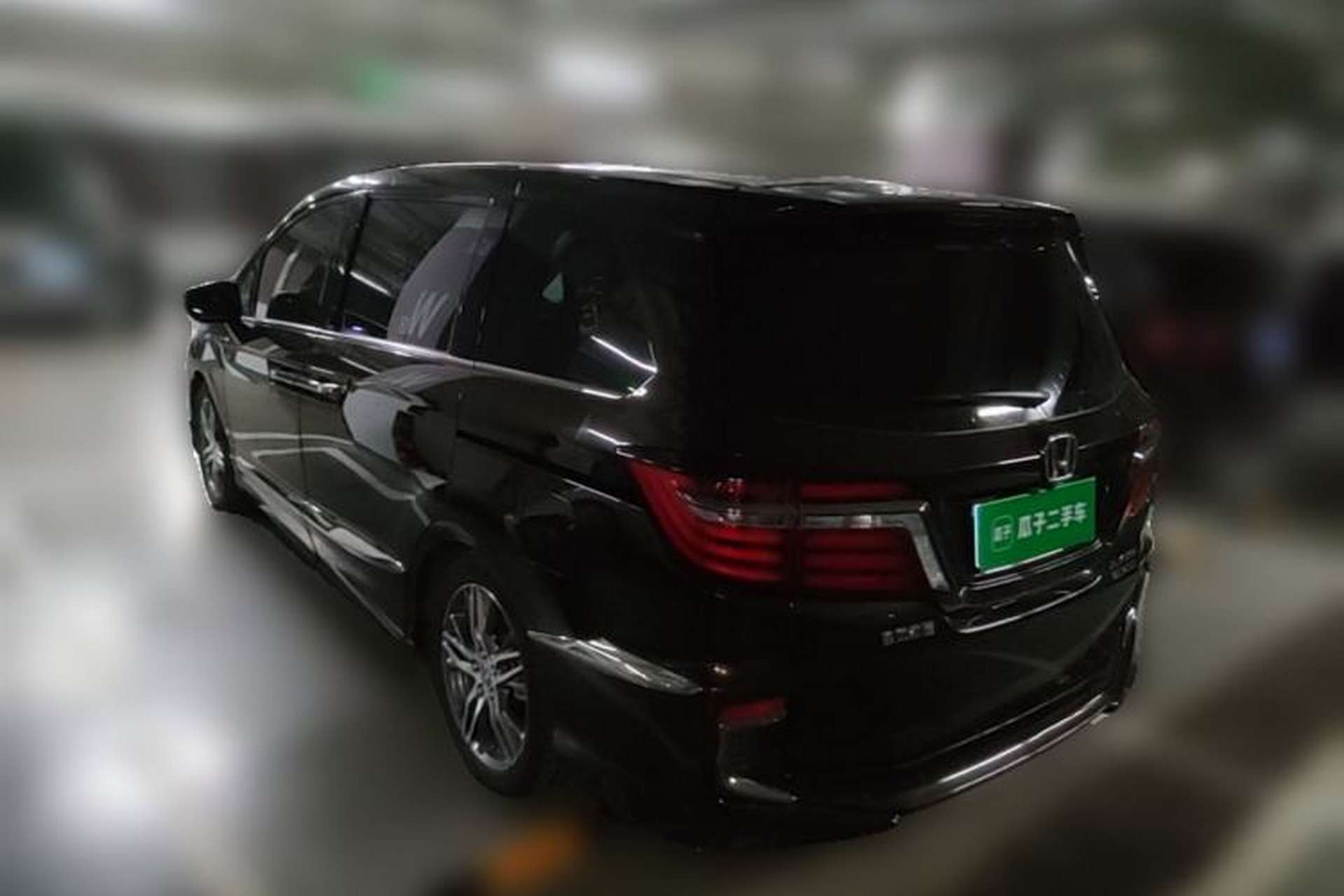 Used Honda Elysion 2019 2.0L Hybrid Luxury Edition Rear Left 45 Deg
