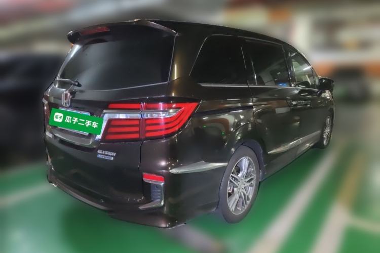Used Honda Elysion 2019 2.0L Hybrid Luxury Edition Rear Right 45 Deg