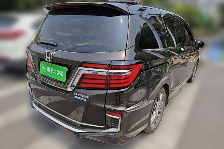 Used Honda Elysion 2019 2.0L Hybrid Supreme Edition Rear Right 45 Deg