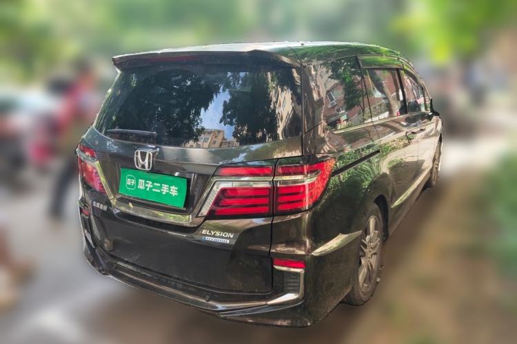 Used Honda Elysion 2019 2.0L Hybrid Luxury Edition Rear Right 45 Deg