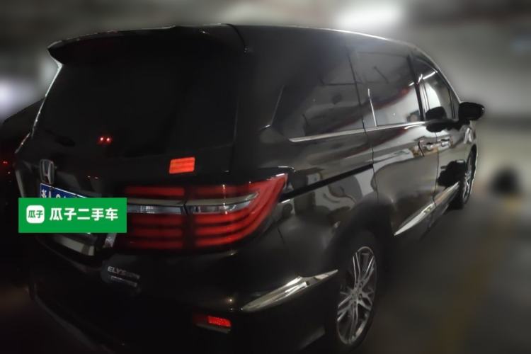 Used Honda Elysion 2019 2.0L Hybrid Luxury Edition Rear Right 45 Deg