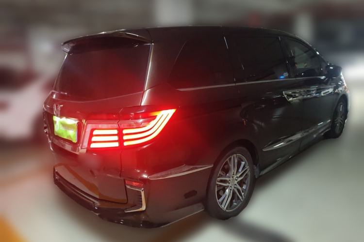 Used Honda Elysion 2019 2.0L Hybrid Supreme Edition Rear Right 45 Deg