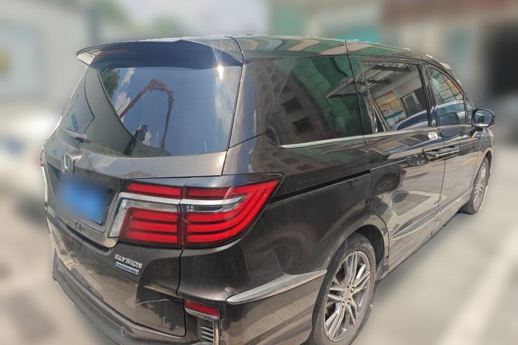 Used Honda Elysion 2019 2.0L Hybrid Supreme Edition Rear Right 45 Deg