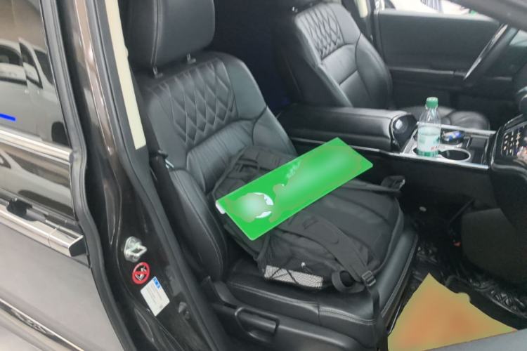 Used Honda Elysion 2019 2.0L Hybrid Luxury Edition Right Front Seat