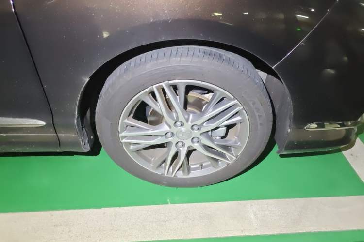 Used Honda Elysion 2019 2.0L Hybrid Luxury Edition Right Front Wheel Hub