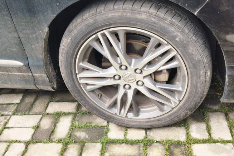 Used Honda Elysion 2019 2.0L Hybrid Luxury Edition Right Front Wheel Hub