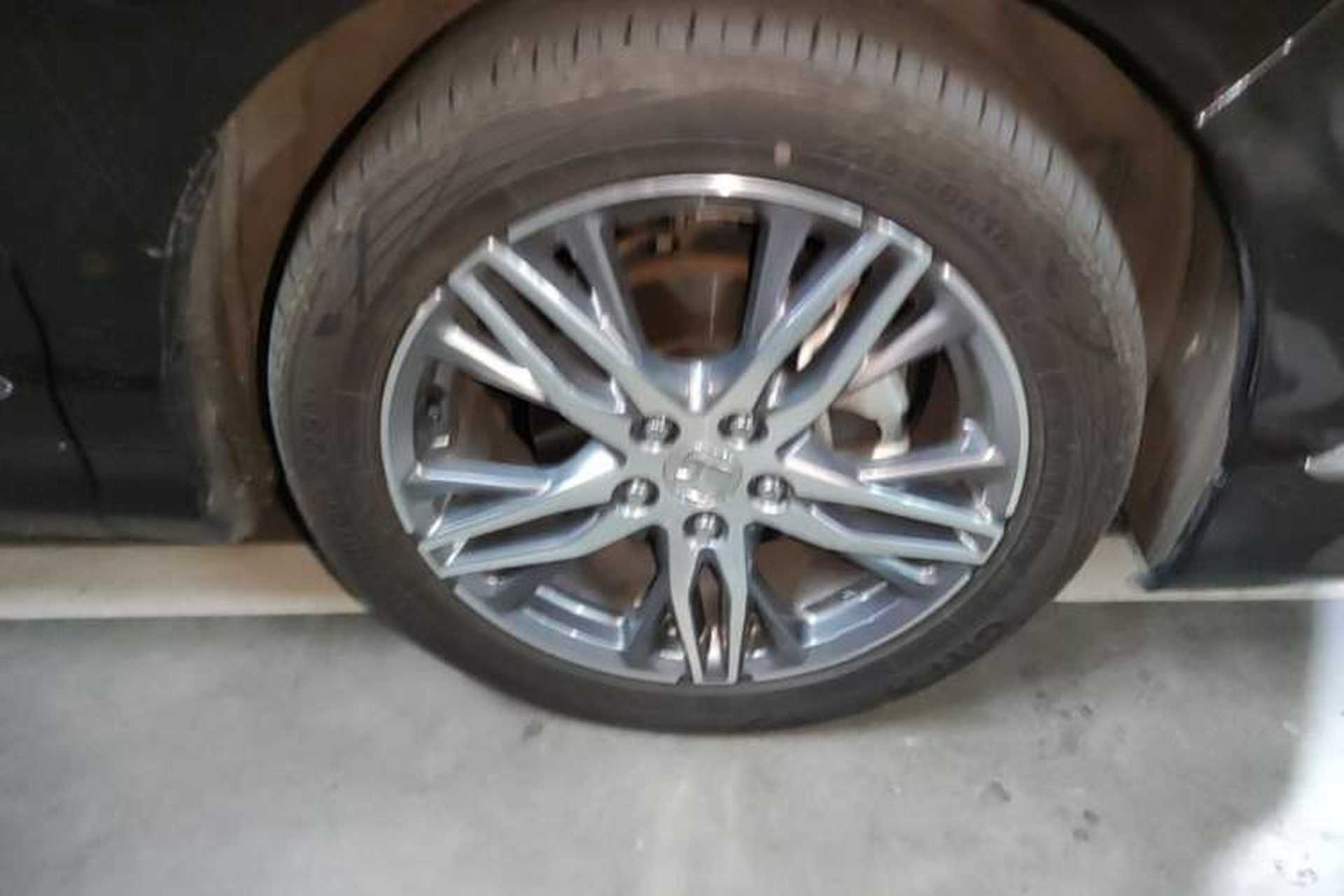 Used Honda Elysion 2019 2.0L Hybrid Luxury Edition Right Front Wheel Hub