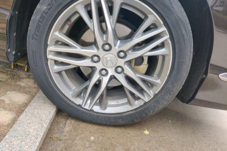 Used Honda Elysion 2019 2.0L Hybrid Luxury Edition Right Front Wheel Hub