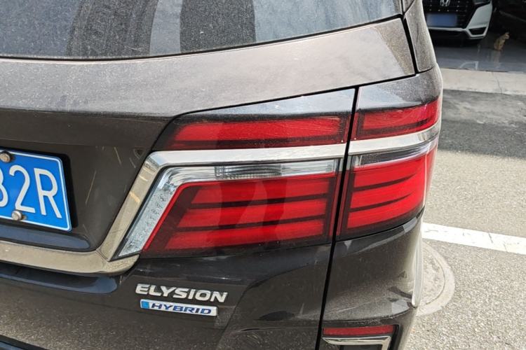 Used Honda Elysion 2019 2.0L Hybrid Luxury Edition Right Rear Taillight