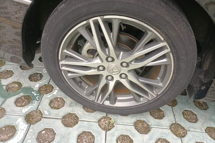 Used Honda Elysion 2019 2.0L Hybrid Luxury Edition Right Rear Wheel Hub