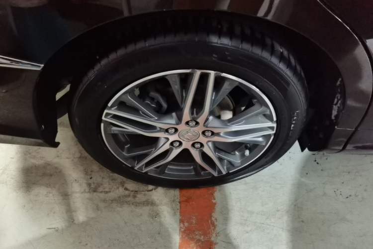 Used Honda Elysion 2019 2.0L Hybrid Luxury Edition Right Rear Wheel Hub