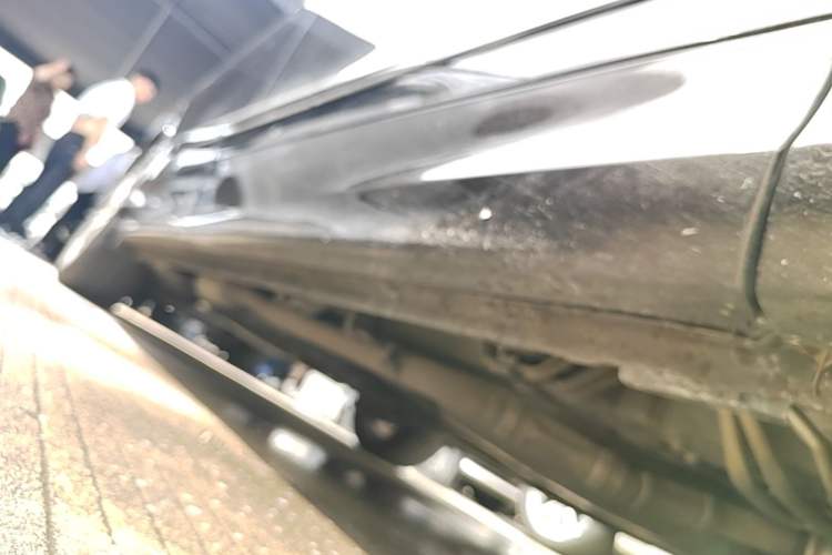 Used Honda Elysion 2019 2.0L Hybrid Luxury Edition Right Side Sill