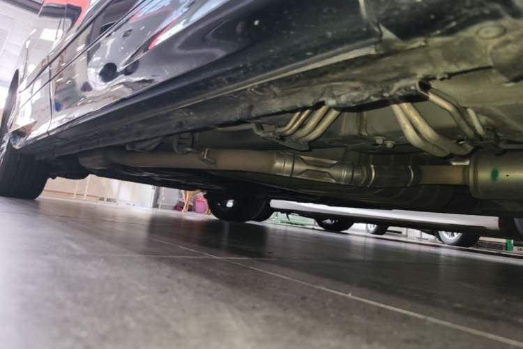 Used Honda Elysion 2019 2.0L Hybrid Luxury Edition Right Side Sill