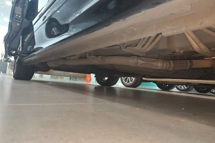 Used Honda Elysion 2019 2.0L Hybrid Comfort Edition Right Side Sill
