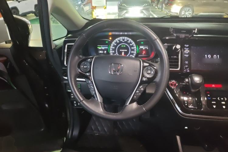 Used Honda Elysion 2019 2.0L Hybrid Luxury Edition Steering Wheel